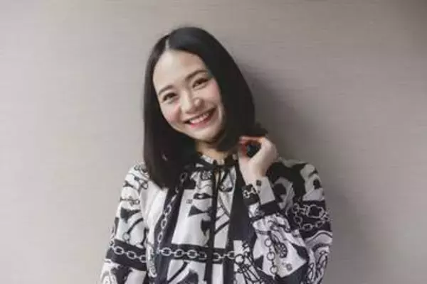 9頭身ビンボー女優の緑川静香…3畳物置部屋での過酷な貧乏生活と公園での一人芝居