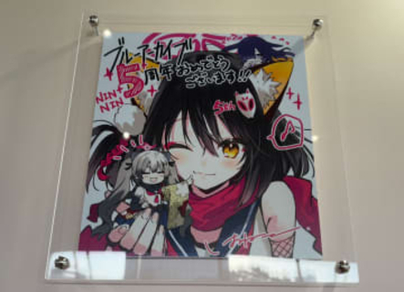 「ブルアカふぇす」でイズナの可愛いイラストが展示！ 制作スタッフ＆イラストレーターのメッセージが登場セクシーすぎるエリ＆カノエの色紙も！
