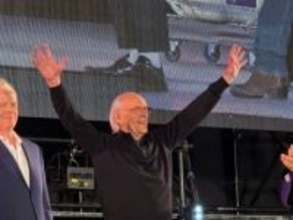 【東京コミコン2025】クリストファー・ロイド、マッツ・ミケルセン、ノーマン・リーダスなど海外セレブ大集合！ 超豪華なオープニングセレモニー開催