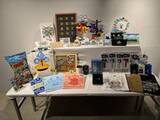 「「ドラゴンクエスト 40周年記念展」グッズ撮り下ろし！ ぬい、スカジャン、バッグなど可愛いドラクエデザイン盛沢山」の画像1