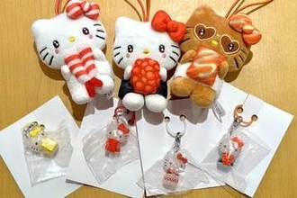 スシロー×「ハローキティ」コラボ後半は本日8月19日よりスタートミニチャームや新たなマスコット、ピック、シールが登場！