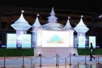 【ホロライブ】異様な圧を放つフェイスマウンテン！「hololive SUPER EXPO 2026」ホロドリブースフォトレポートホロメンの家を再現したセットも展示