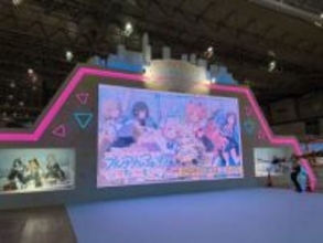 「ブルアカふぇす」が大盛況！ モモフレンズレースで先生たち大盛り上がりペロロジラの巨大なバルーンなど会場の模様を写真でお届け