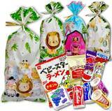 「【Amazonセール】うまい棒など5種類のお菓子が入ったラッピング済み詰め合わせ15セットがお買い得」の画像1