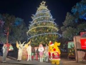 ポケモンたちが灯す「ピカピカほうでんツリー」登場！ 横浜赤レンガ倉庫「Pokemon Happy Holidays」撮りおろし