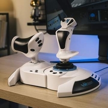 フライトスティックコントローラー「Thrustmaster T.Flight Hotas 5 Microsoft Flight Simulator Edition」6月20日販売開始「Raceline Pedals III LC」と「Raceline LC Upgrade」は6月25日発売