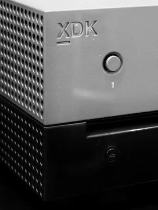 新型Xboxチラ見せ！ マイクロソフトゲーム開発部門公式Xが投稿