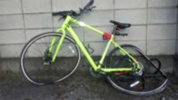 自転車通学途中の高校生　ダンプにはねられ重傷　群馬・高崎市