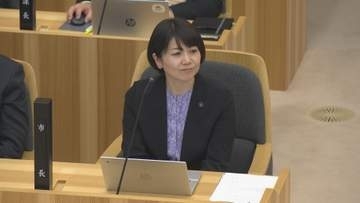 群馬・前橋市議会　保育料半額の条例改正案を否決