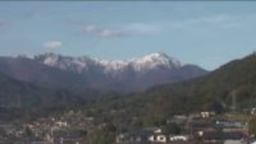 白砂山や浅間山などで初冠雪　群馬県内 今季一番の冷え込みに