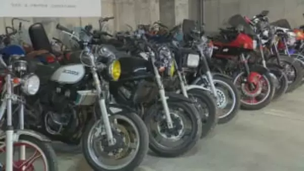 オートバイ５０台を押収　窃盗疑いで２９歳男ら３人を再逮捕