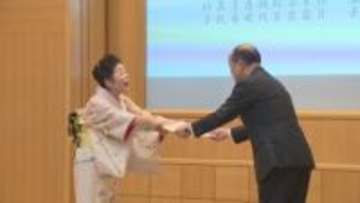 群馬書道大賞　書道の指導者をたたえ表彰　群馬・高崎市