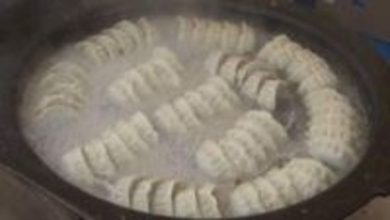 餃子フェスにぎわう　群馬・長野原町