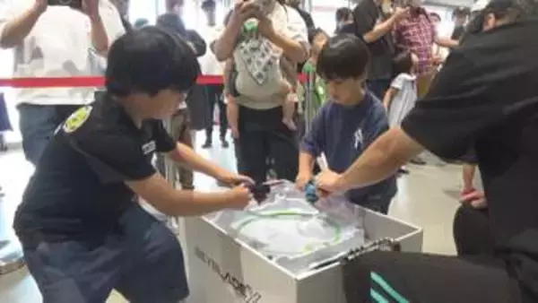子どもも大人も！現代版ベーゴマで熱狂　群馬・安中市