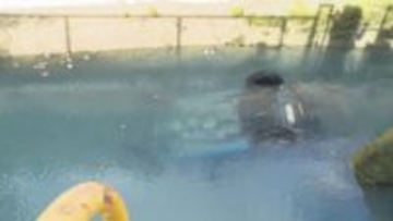 軽乗用車が用水路に転落　８１歳女性が死亡　群馬・渋川市