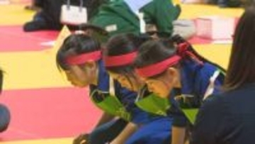 上毛かるたの県大会　子どもたちが熱戦　群馬・前橋市