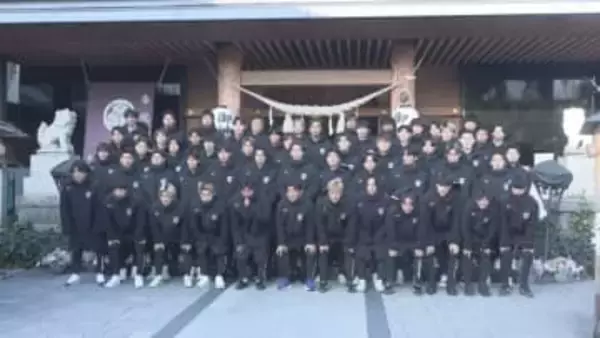 Ｊ３ザスパ群馬　前橋東照宮で新シーズンヘ必勝祈願　群馬・前橋市