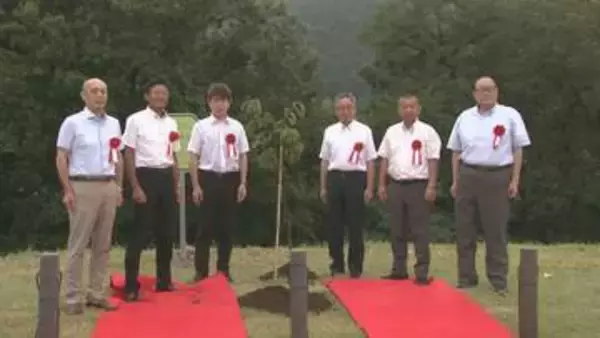 群馬・沼田市と静岡・下田市が姉妹都市６０周年の記念植樹