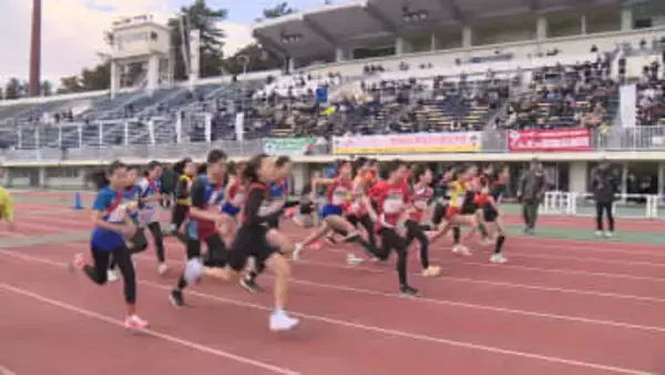 ライスカップ駅伝　小学生の男女１２７チームが健脚競う　群馬・前橋市