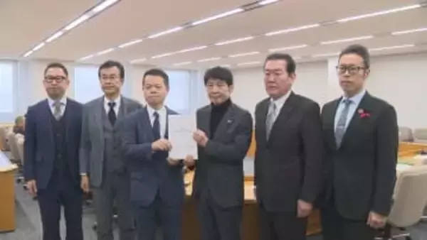 新年度予算で自民党群馬県連　子育て支援など２９０項目を知事に要望