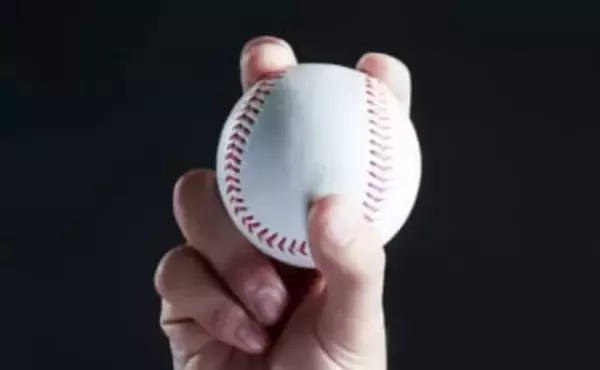 髙橋光成投手　西武と2.5億円で契約　メジャー挑戦は継続