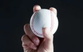 髙橋光成投手　西武と2.5億円で契約　メジャー挑戦は継続