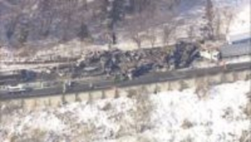 関越自動車道　トラックなど６７台絡む事故　２人死亡　群馬・みなかみ町