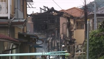 現住建造物等放火の疑い　外国籍の男女２人を逮捕　群馬・桐生市