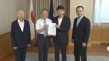 山本知事と市民団体　群馬県民会館を巡り意見交換