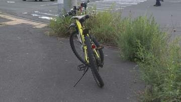 交差点で自転車の大学生をひき逃げか　「大丈夫です」と返答され、車はそのまま走り去る　北海道岩見沢市