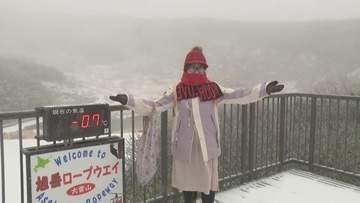 北海道・大雪山系旭岳で初冠雪　観光客らは銀世界に笑顔「すごくきれいです」去年の初冠雪は目視で10月9日