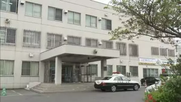 「盗めそうだったので盗んだ」青果店で別件捜査中の警察官の目の前でメロン万引き　85歳の女を逮捕