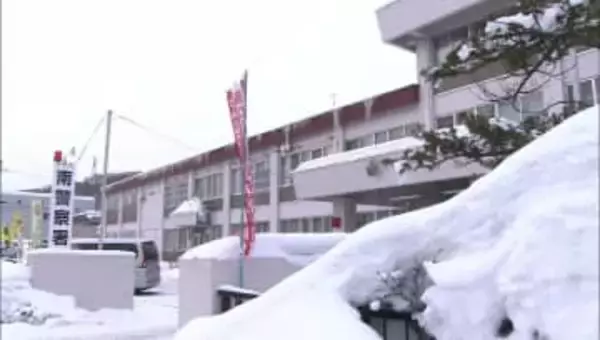 バックカントリーで入山したアメリカ人男性2人が遭難「スノーモービルの走行跡とスキー跡を見誤った」偶然通りかかったライダーに発見され救助　札幌市南区