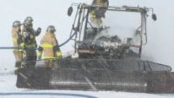 スキー場で圧雪車が全焼　北海道で火災相次ぐ　札幌市では3階建ての住宅火災で近隣住民が避難