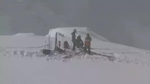 【上富良野岳】雪崩多発で入山者に注意呼びかけ　3月だけで2件発生…カナダ人男性が意識不明の重体　日本雪氷学会が現地調査