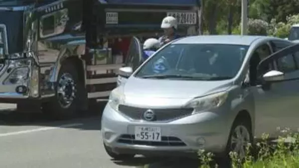 【速報】病院近くで車が高齢女性をはねる　女性は負傷し病院搬送　横断歩道がない場所を渡っていたか　北海道三笠市