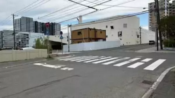 横断中の80歳女性がタクシーにはねられ死亡　運転の65歳男を過失運転傷害容疑でその場で逮捕　札幌市豊平区