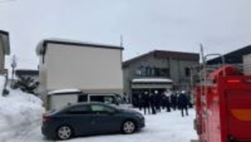 【続報】60～70代男性3人が落雪に巻き込まれ生き埋めに…救助されるも60代男性が意識不明　70代男性2人は意識あり　札幌市白石区