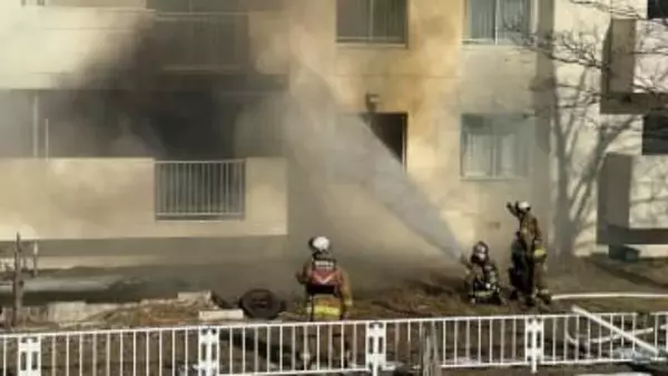 5階建て公営住宅の1室焼損「部屋から黒い煙」住人女性が自ら通報　けが人や延焼なし　消防車12台出動し2時間後鎮火　北海道釧路市