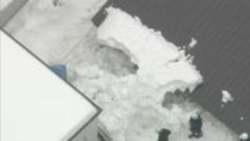 【最新】意識不明の搬送の60代男性が死亡　屋根からの落雪で男性3人生き埋めに…救助を手伝った女性「足を見つけて掘り出した」札幌市白石区