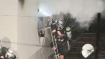 函館市で高齢夫婦が住む住宅火災「家の裏の1階から出火している」遺体は70代男性か　70代女性が病院搬送