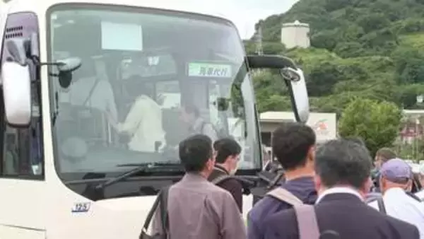 大雨で土砂流入のJR室蘭線…長万部〜豊浦間で運転見合わせ継続「特急北斗」洞爺〜長万部でバス代行　乗客「満員で2時間くらい立ちっぱなし」
