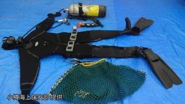 真夜中に無灯火の不審なボート…簡易潜水機で潜りナマコ約475㎏を密漁疑い　27歳～52歳の男7人を逮捕　小樽海上保安部
