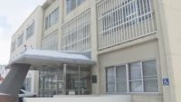 小学生の娘の肩に鉛筆を刺すなどの虐待か　33歳無職の女「間違いありません」髪を引っ張ったり、床に引き倒したりした暴行も　札幌市