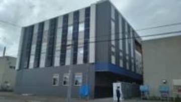 【コンビニ強盗】「金を出せ」男が現金13万円などを奪ってタクシーで逃走　約20キロ離れた現場で銃刀法違反で逮捕された自称68歳の男が関与ほのめかす