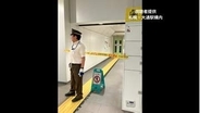 速報　札幌・大通駅構内で「むせ込む人がいる」との通報　「エレベーターで異臭がした」との情報も　警察や消防が出動して確認中