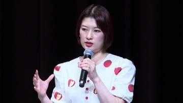 護憲派集会で市民運動家の菱山南帆子さん「責任ある未来像を若者たちに」平和の尊さを訴える　北海道北見市