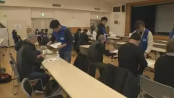 M8超の巨大地震で大津波発生を想定した訓練　避難所の受け付けでマイナンバー活用の“デジタル化検証”に住民「普段持ち歩いてないし…」北海道檜山地方