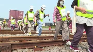 津波到達まで41分 線路を横断して高台へ逃げる「最短ルート」運用開始 初の避難訓練で見えた課題 北海道室蘭市