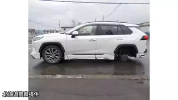 タイヤ交換当日に脱落事故　30代男性が自ら夏タイヤに交換作業「左後輪が脱落しました」巻き込まれた歩行者なし　北海道士別市の市道